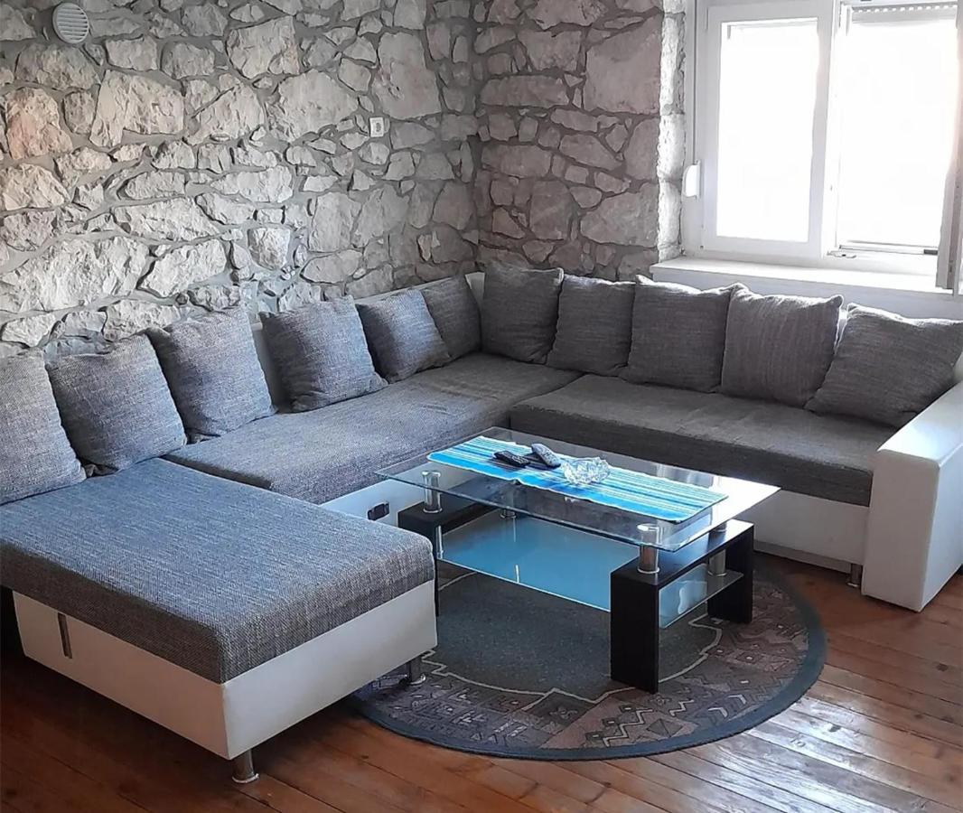 Apartamento Kamena Kuca Family Rodin Čapljina Exterior foto