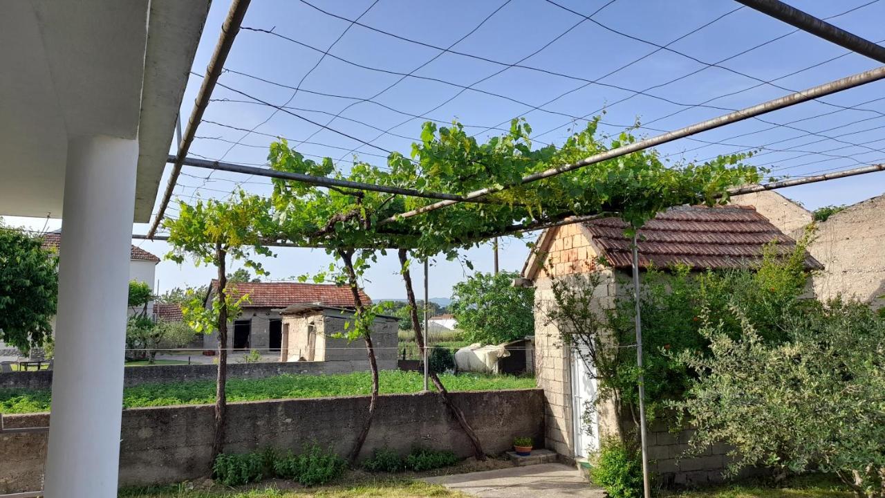 Apartamento Kamena Kuca Family Rodin Čapljina Exterior foto