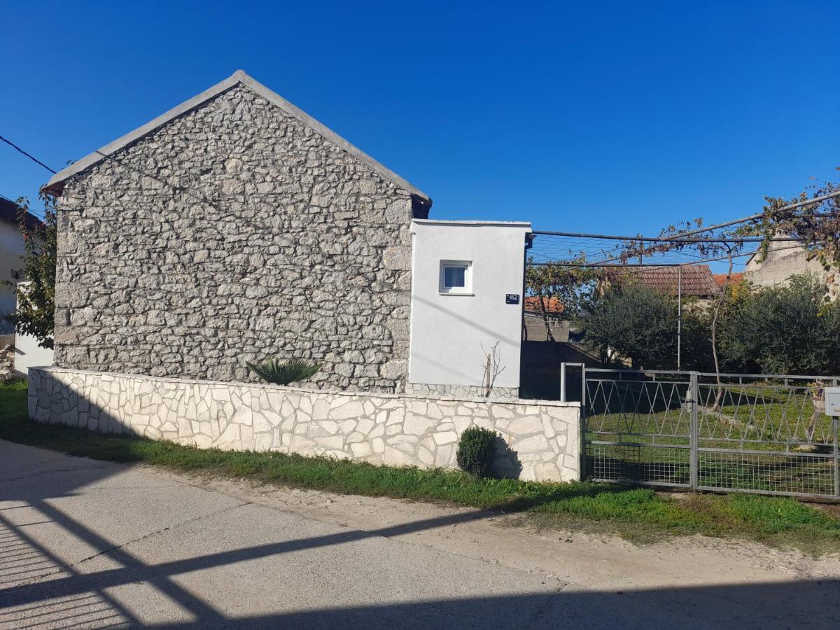 Apartamento Kamena Kuca Family Rodin Čapljina Exterior foto